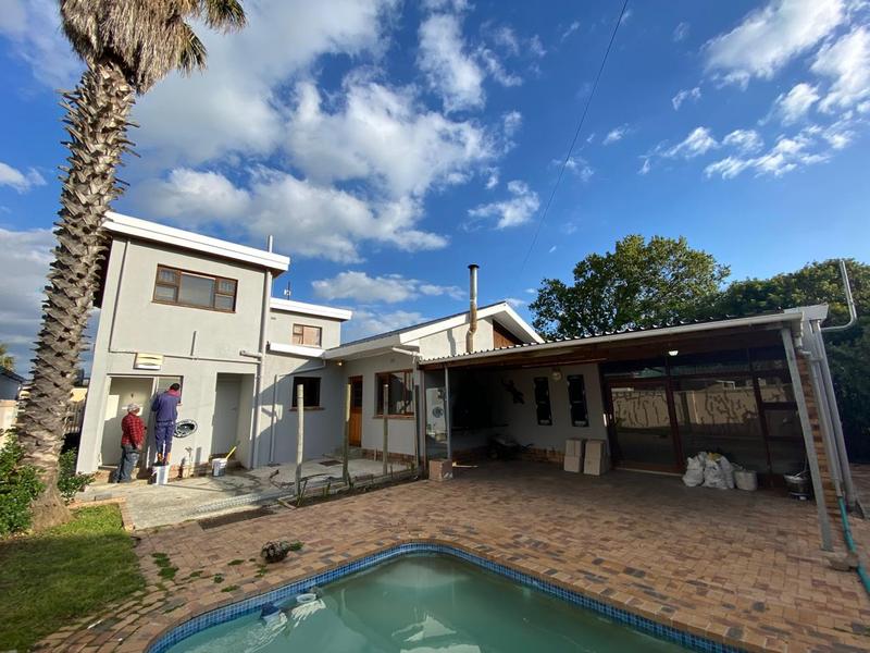 To Let 4 Bedroom Property for Rent in Lochnerhof Western Cape